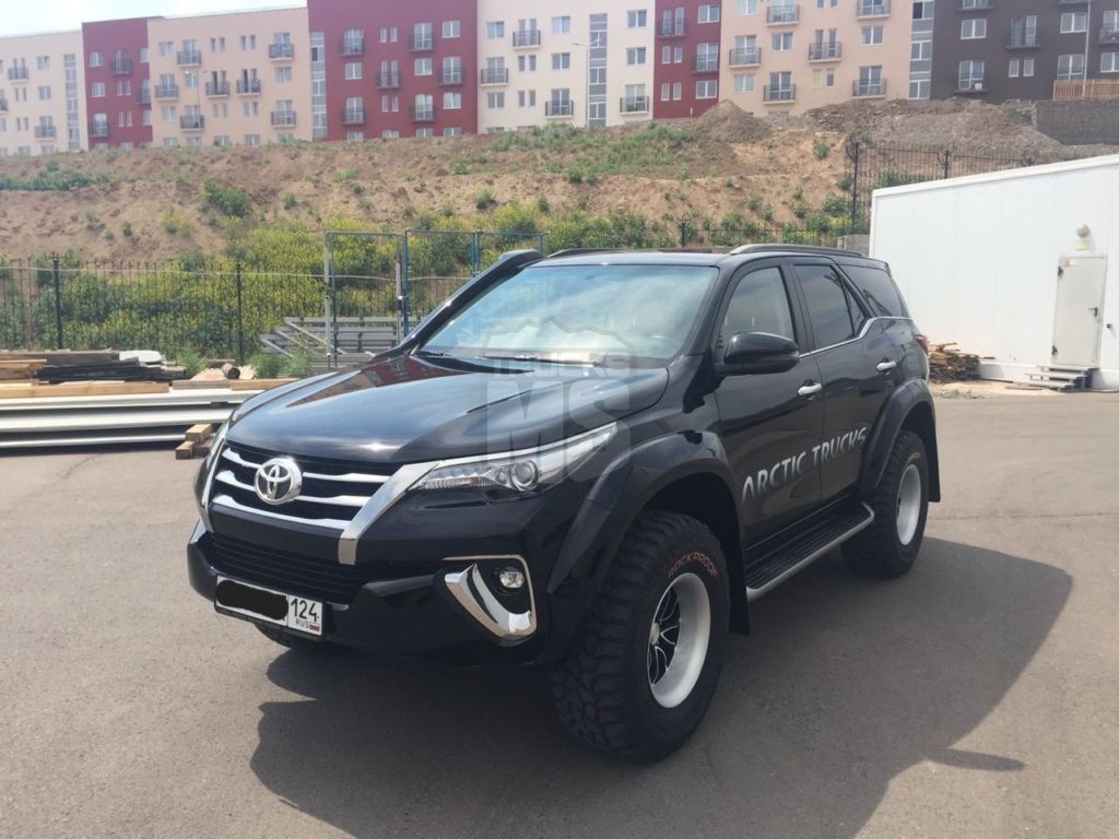 Toyota Fortuner Arctic Trucks at35